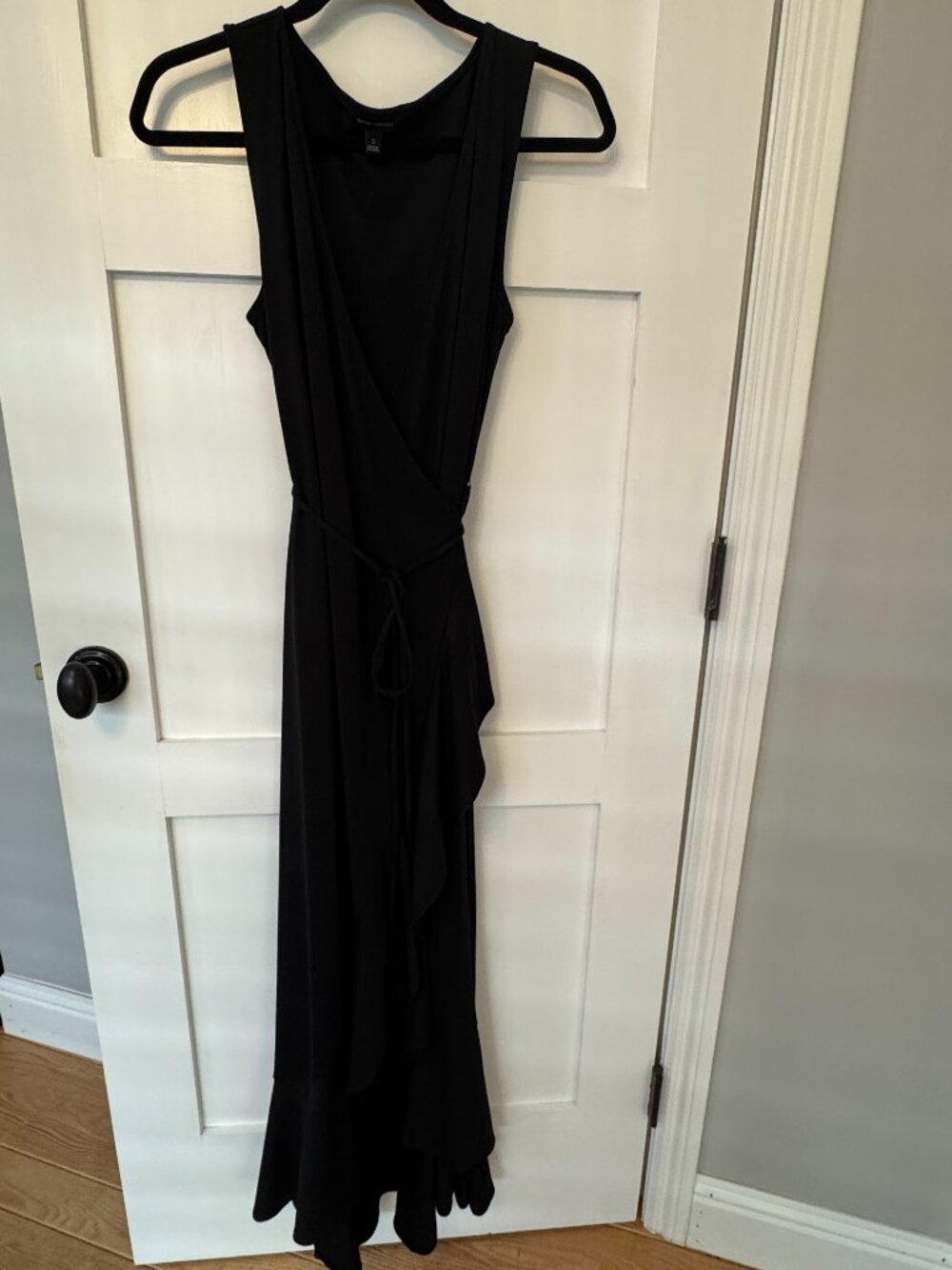 Banana Republic High Low Black Sleeveless Vneck Ruffle LBD Wrap Dress Sz Small